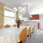 Дом отдыха 40515-juelsminde-pot-strandby-400 *